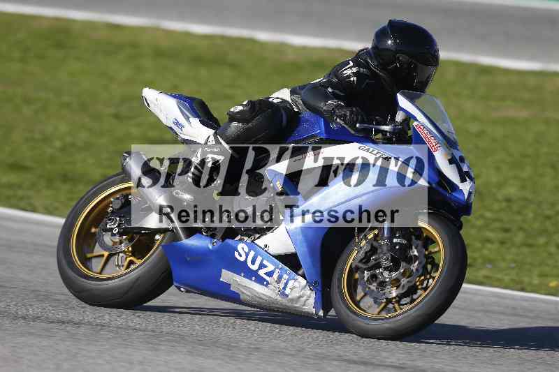 Archiv-2025/02 28.-31.01.2025 Moto Center Thun Jerez/gruen-green/135